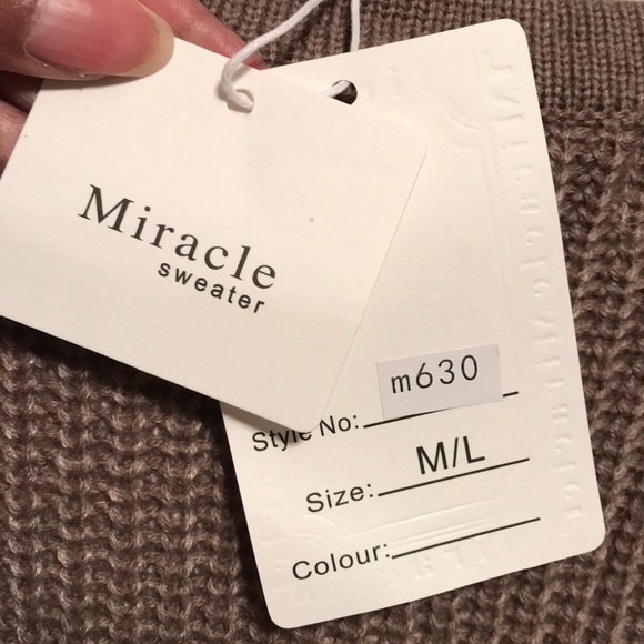 🆕 Miracle Lace Up Sweater - Picture 6 of 6